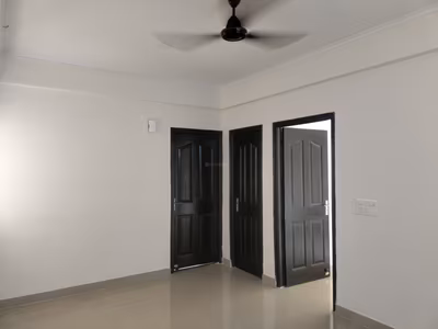ready to move flats in Noida Extension